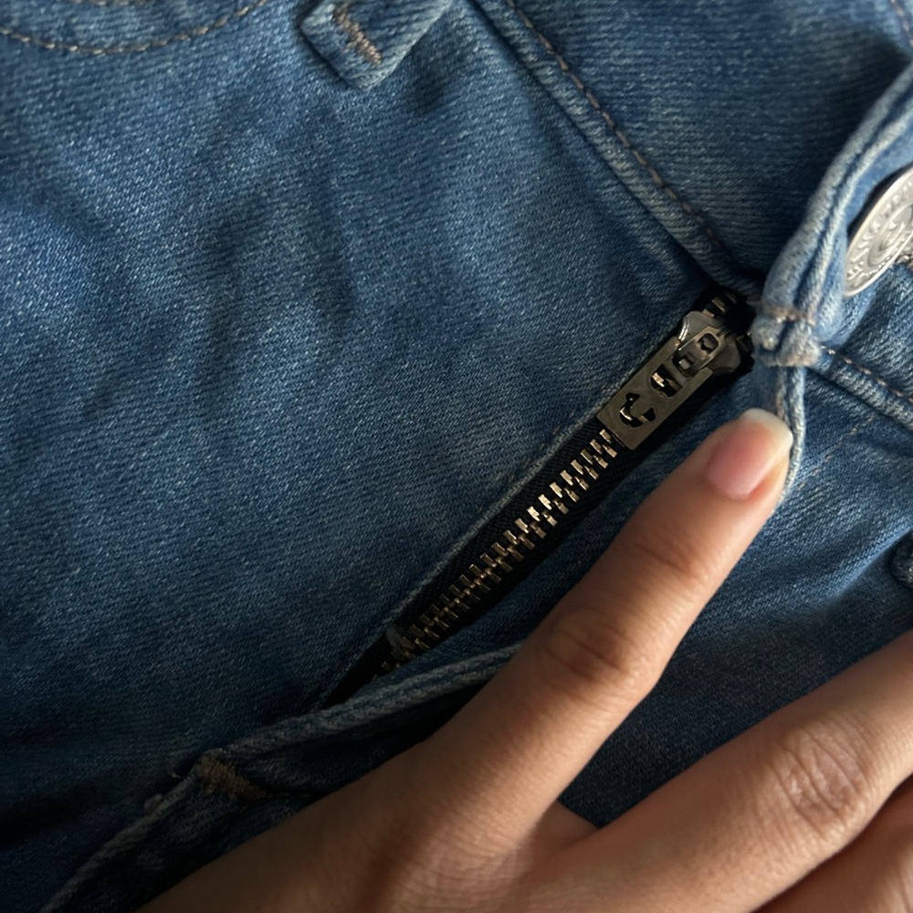 True Religion Light Blue Flare Jeans - Picture 7 of 8
